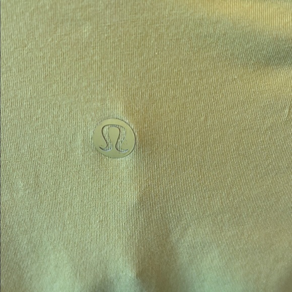 Lululemon Short Sleeve Tee - Picture 6 of 7